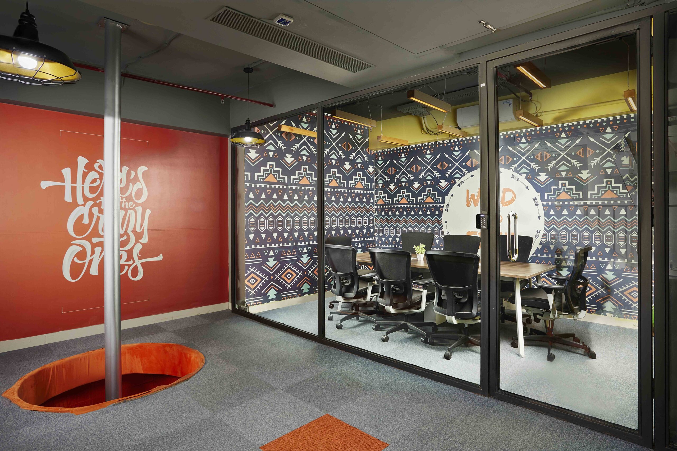 02498 Meeting room P2